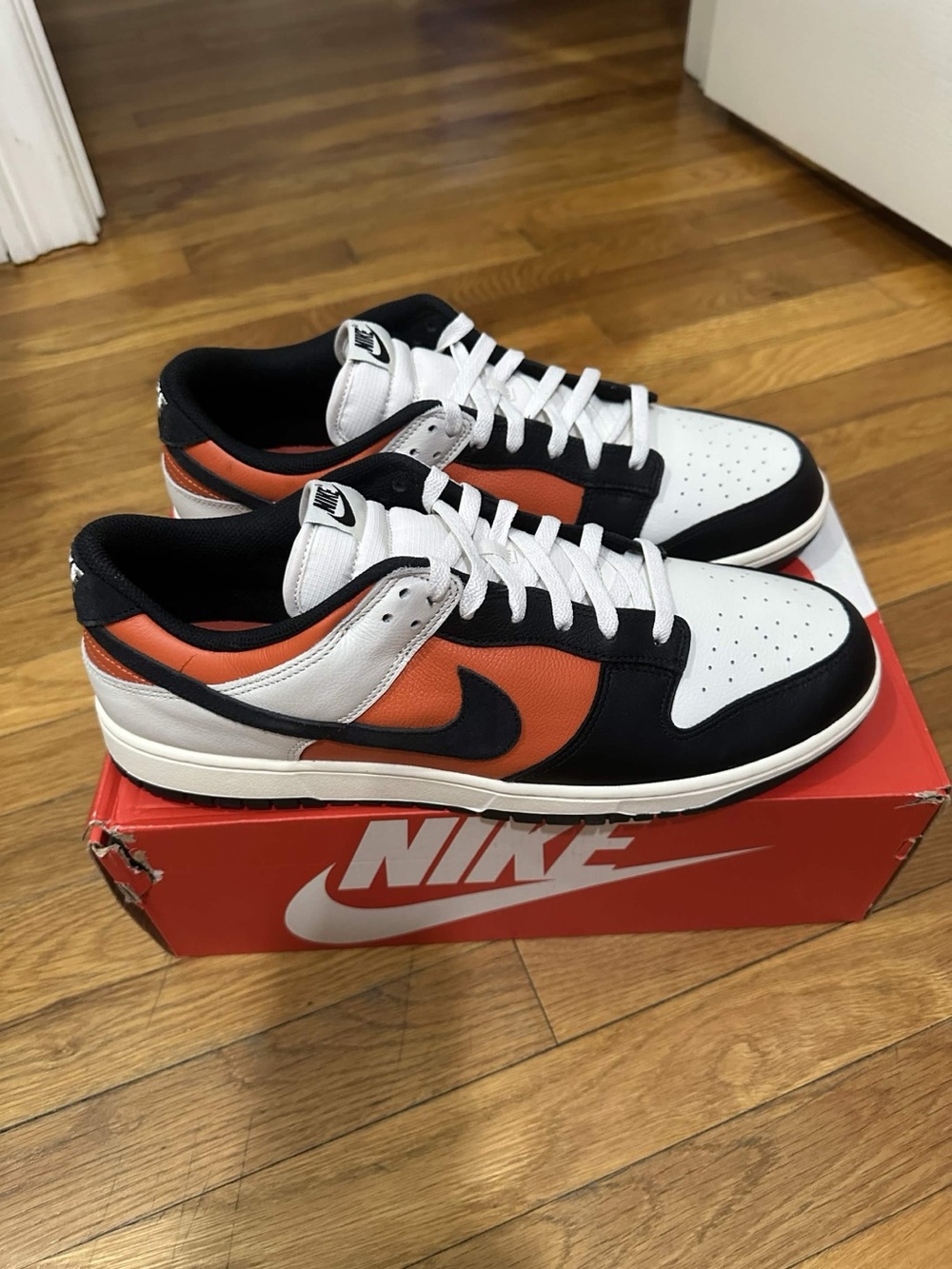 *New* Nike Dunk Low White Orange (HQ4988-030) Size 14 *Damaged Original Box*